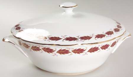 Elegance Round Covered Vegetable