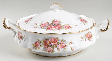 Elizabeth Rose Round Covered Vegetable