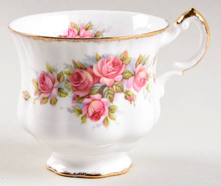 Elizabeth Rose Footed Cup