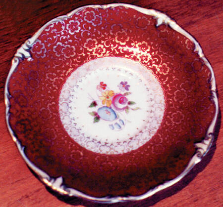 G4356 Saucer