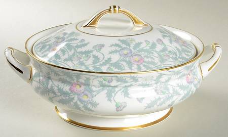 Glen Ayr Round Covered Vegetable