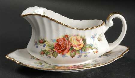 Grandma Roses Gravy Boat & Underplate
