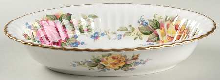 Grandma Roses 10" Oval Vegetable Bowl