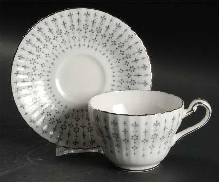 Heritage (Gray) Flat Cup & Saucer Set