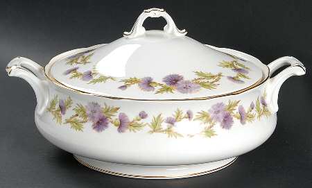 Highland Queen Round Covered Vegetable
