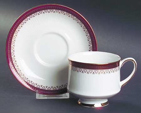 Holyrood Red (Smooth, No Flowers) Footed Cup & Saucer Set