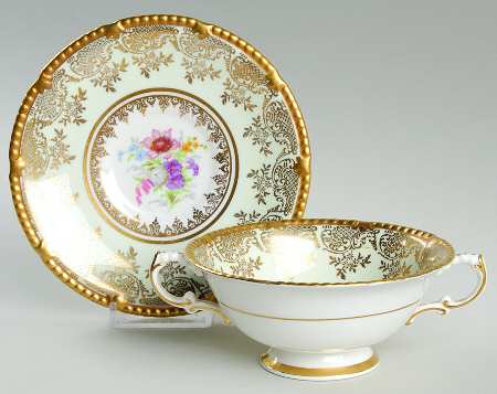 Hyde Park Footed Cream Soup Bowl & Saucer Set