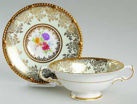 Hyde Park Footed Cream Soup Bowl & Saucer Set