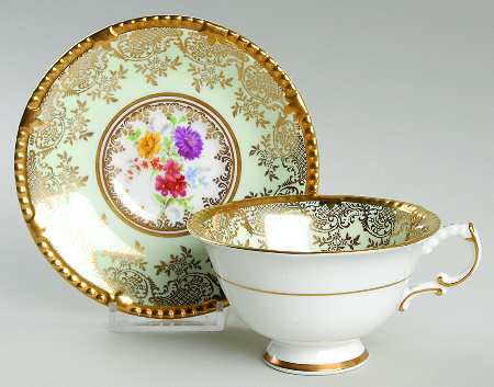 Hyde Park Footed Cup & Saucer Set