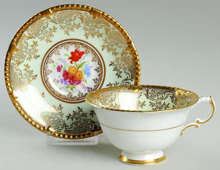 Hyde Park Footed Cup & Saucer Set