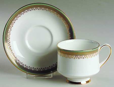 Kensington Footed Cup & Saucer Set
