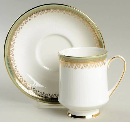 Kensington Footed Cup & Saucer Set