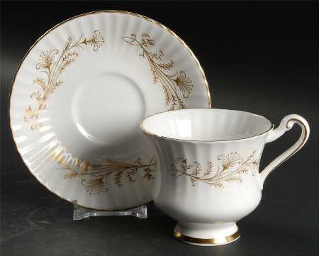 Lafayette Footed Cup & Saucer Set