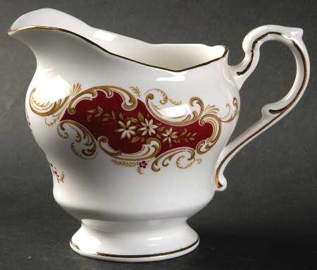 Majestic Creamer