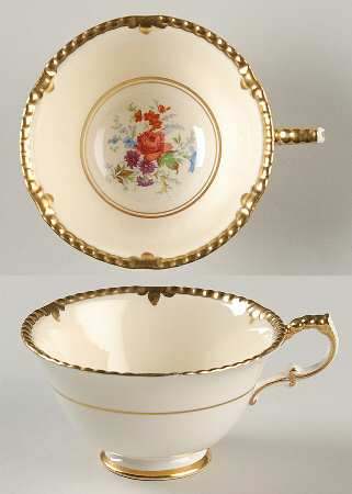 Park Lane Footed Cup