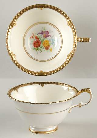 Park Lane Footed Cup
