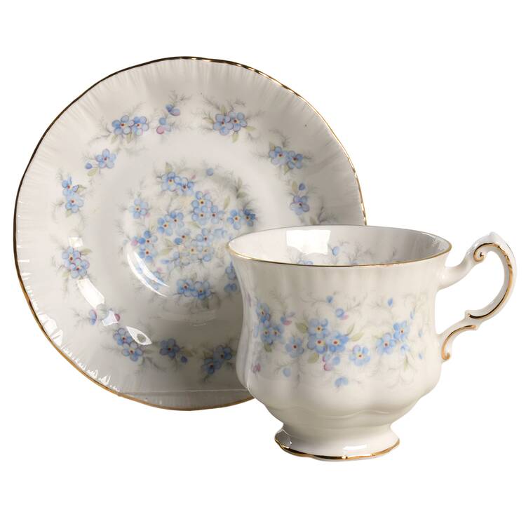 Petit Fleurs Footed Cup & Saucer Set