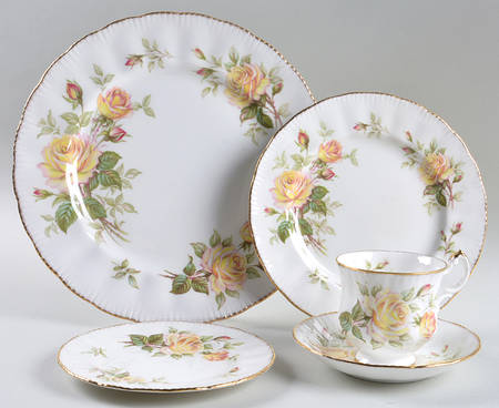 Peace Rose 5 Piece Place Setting