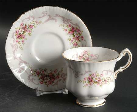 Rose Bouquet Pink Footed Cup & Saucer Set
