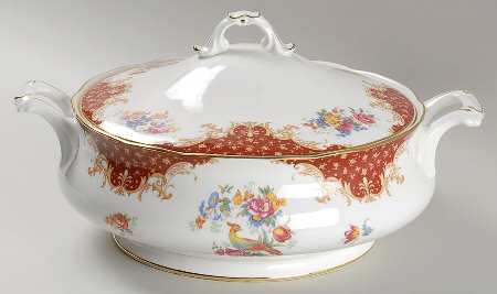 Rockingham Red Round Covered Vegetable