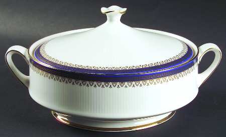 Sandringham Round Covered Vegetable