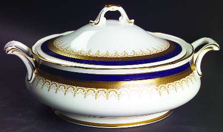 Stirling Round Covered Vegetable