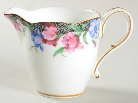 Sweet Pea Creamer