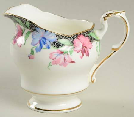 Sweet Pea Creamer