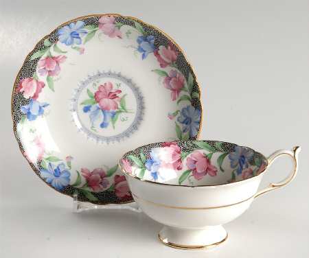 Sweet Pea Footed Cup & Saucer Set