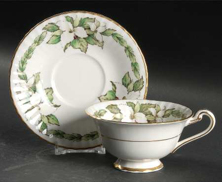 Trillium Footed Cup & Saucer Set