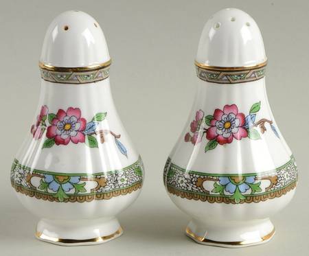 Tree of Kashmir (Gold Trim, Scalloped) Salt & Pepper Set