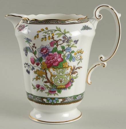 Tree of Kashmir (Gold Trim, Scalloped) 16 Oz Pitcher