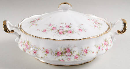 Victoriana Rose Round Covered Vegetable