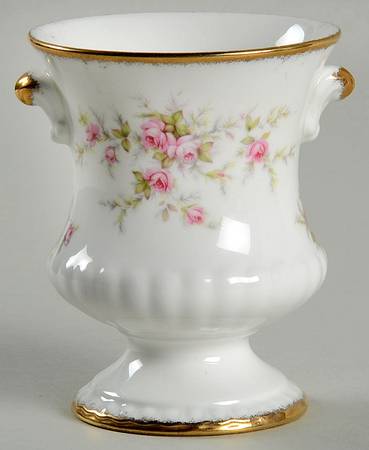 Victoriana Rose Urn Shaped Vase