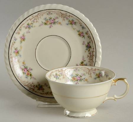 Garden Manor (Cream Background) Footed Cup & Saucer Set