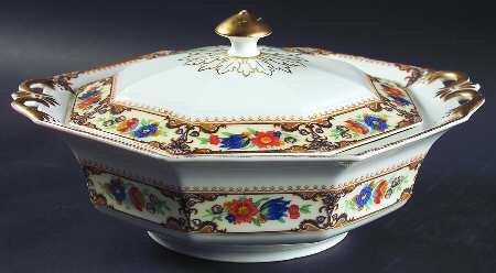 Lowell Octagonal Covered Vegetable