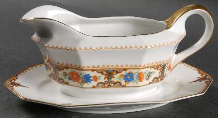 Lowell Gravy Boat with Attached Underplate