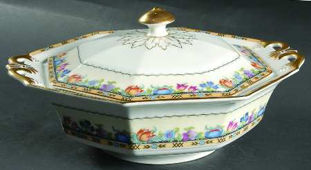 Newport (Cream & White) Round Covered Vegetable
