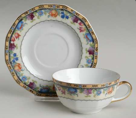 Newport (Cream & White) Flat Cup & Saucer Set