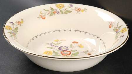 Buttercup 8" Round Vegetable Bowl