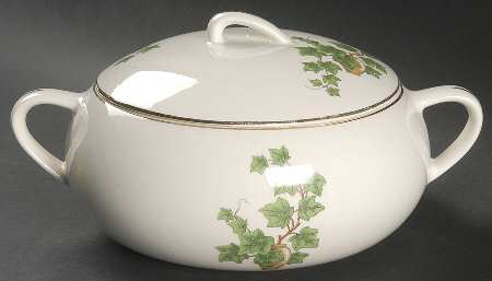 Ivy (Gold Trim On Edge) Round Covered Vegetable
