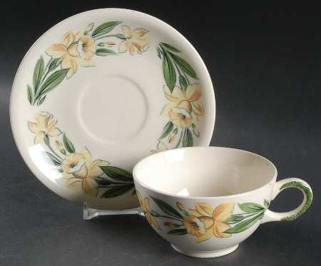 Jonquil (Smooth, No Trim) Flat Cup & Saucer Set
