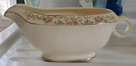 Marlene Lace Gravy Boat