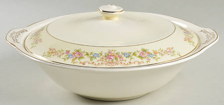 Marlene Lace Round Covered Vegetable
