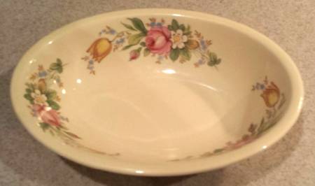 PCP86 9" Oval Vegetable Bowl