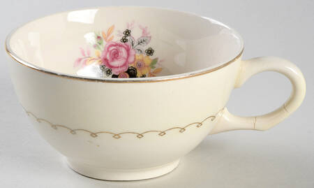 PCP88 Footed Cup