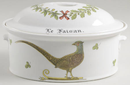 Chambord 2 Quart Oval Covered Casserole
