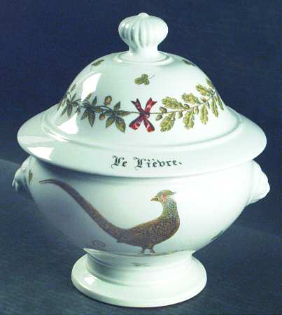 Chambord Round Covered Vegetable