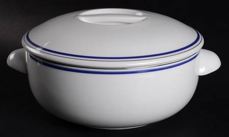 Marine 2 Qt Round Covered Casserole