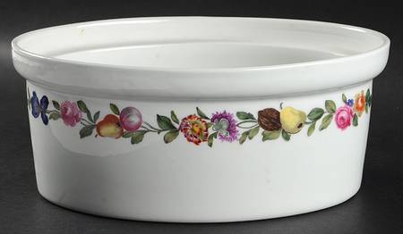 Les Quatre Saisons 2 Qt Oval Oven To Table Casserole No Lid